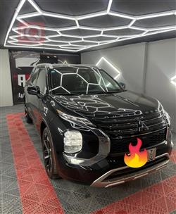 ميتسوبيشي اوتلاندر